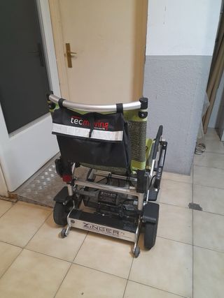 silla de ruedas Zinger color verde.