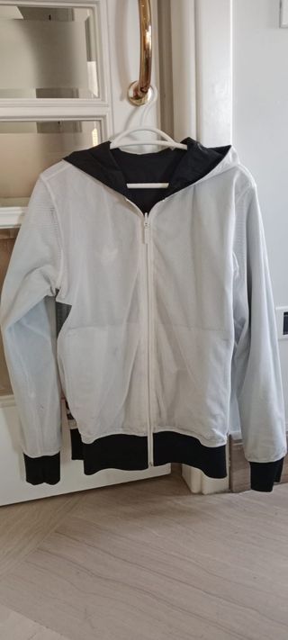 Chubasquero Adidas Negro y Blanco reversible