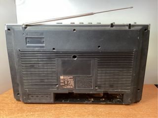 Toshiba RT-8900S Bombeat 15 Radio Cassette - Leer