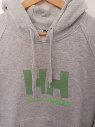 Sudadera Helly Hansen Gris con Logo Verde