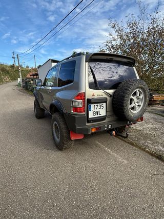 Mitsubishi Montero 2002