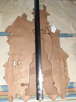 Cornice antica a forma di castello