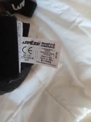 Gafas de esquí con lentes naranjas