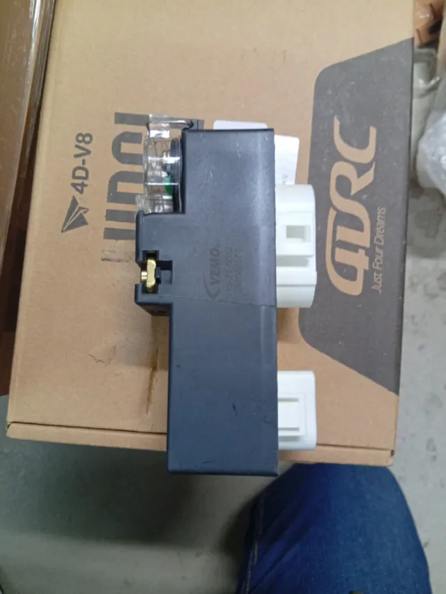 VEMO V15-71-0032 Relé, marcha