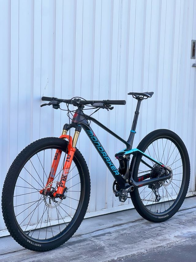 Mondraker F-Podium RR Carbono Ruedas Carbono
