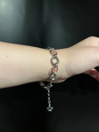 Pulsera, pendientes y más