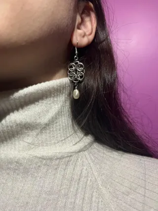 Pulsera, pendientes y más