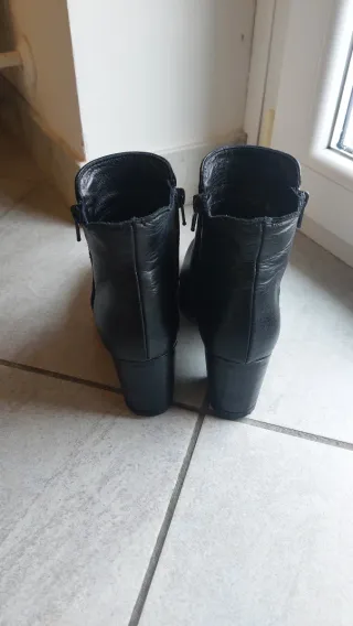 Stivaletti donna n. 36