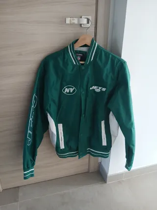 Chaqueta Pull&Bear Jets Verde y Blanca