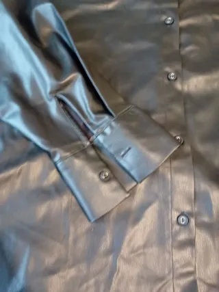 Camisa Zara Piel Sintética Negra