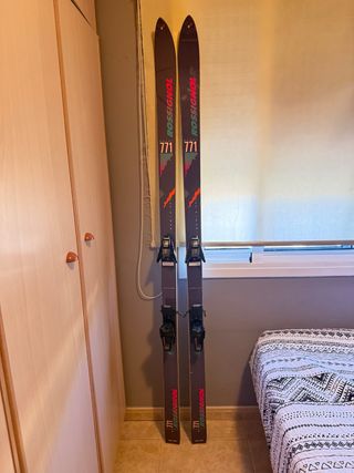 Esquís Rossignol 771