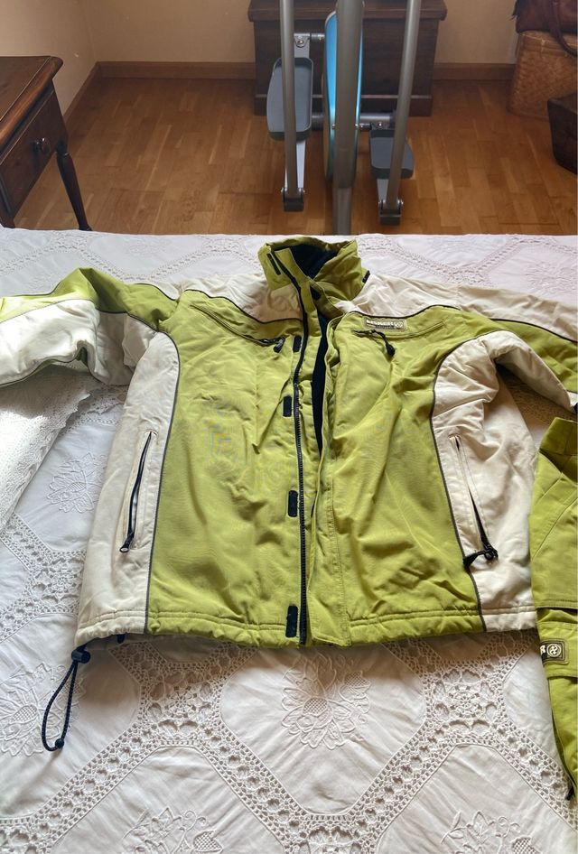 Traje de nieve infantil