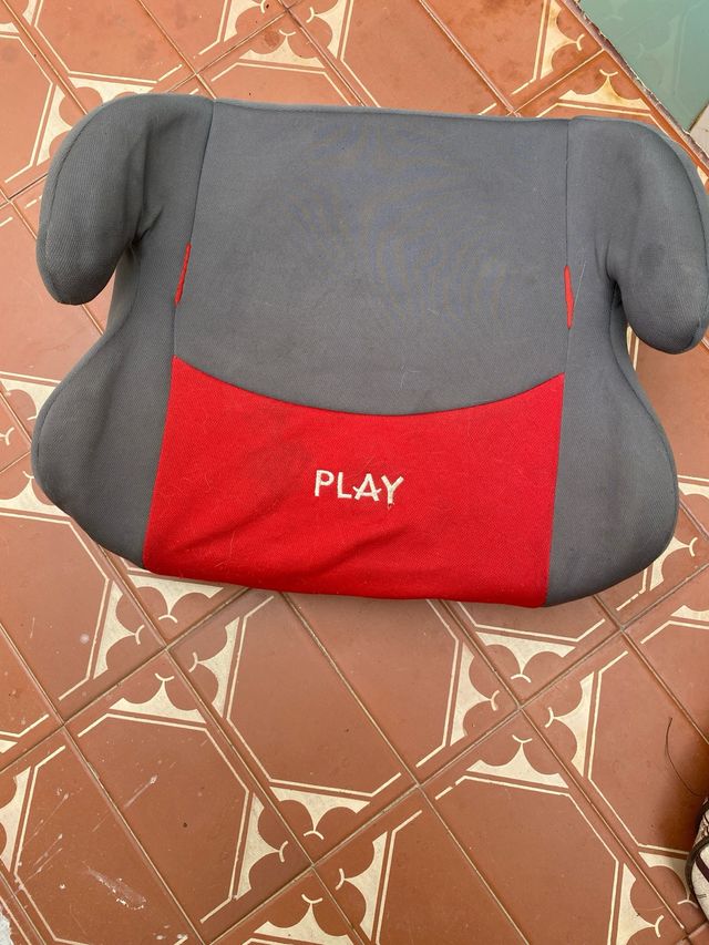 Alzador de coche PLAY gris y rojo