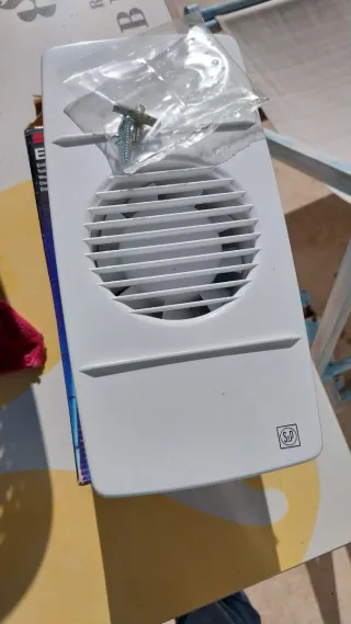 Extractor de baño S&P EDM-80L