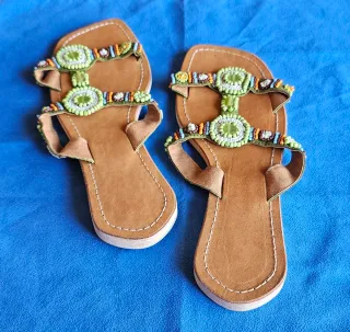 Sandalias de Piel El Corte Inglés con Pedrería