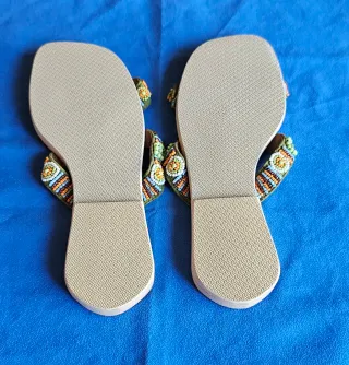 Sandalias de Piel El Corte Inglés con Pedrería