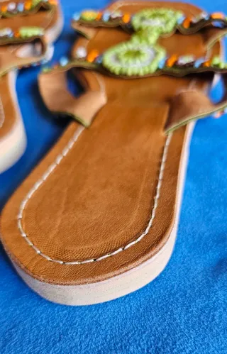 Sandalias de Piel El Corte Inglés con Pedrería