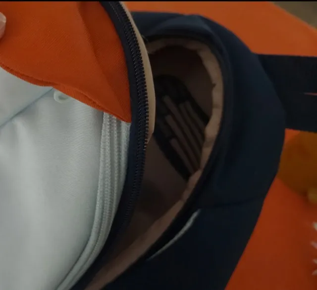 Zaino pinguino Sammies con becco sonoro