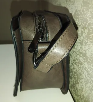 Bolso bandolera geométrico