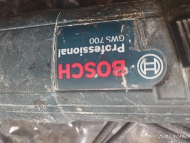 Amoladora Bosch GWS 700 Profesional