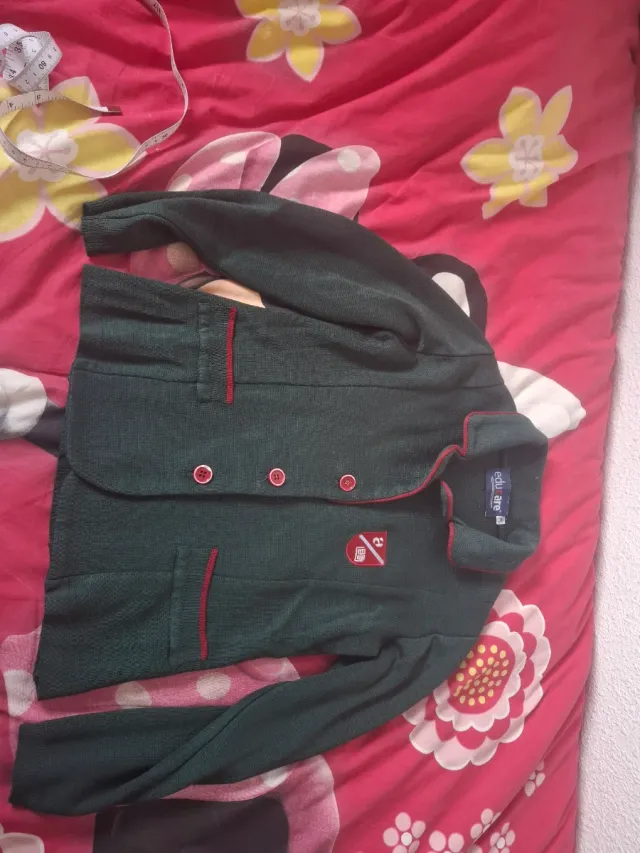 Uniforme escolar falda y chaqueta