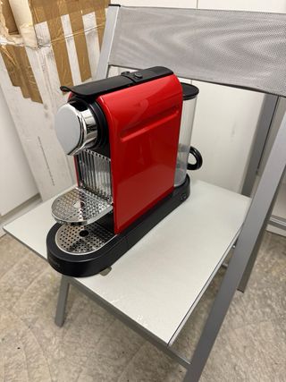 Cafetera de cápsulas Krups Roja