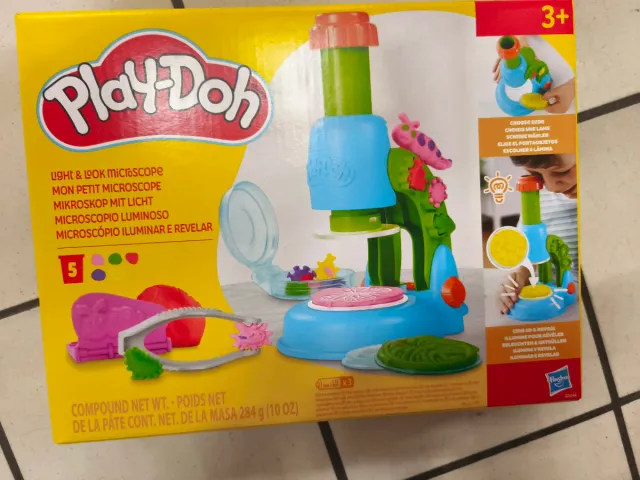 Play-Doh Microscópio Light & Look