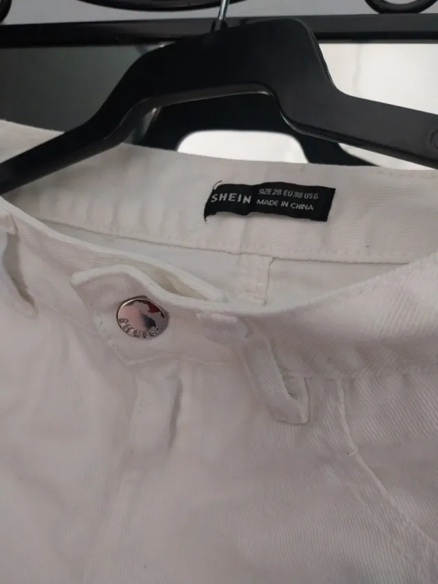 Shorts in denim bianco Shein Taglia S