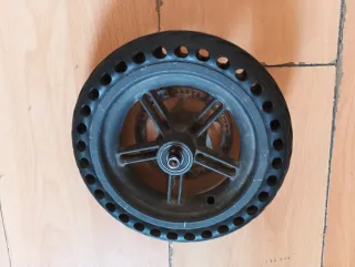 Rueda maciza patinete con disco