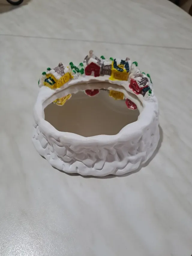 Carillon natalizio con villaggio