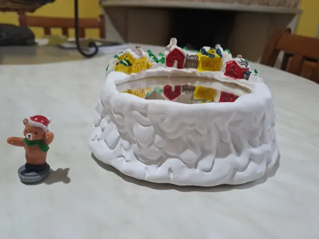 Carillon natalizio con villaggio