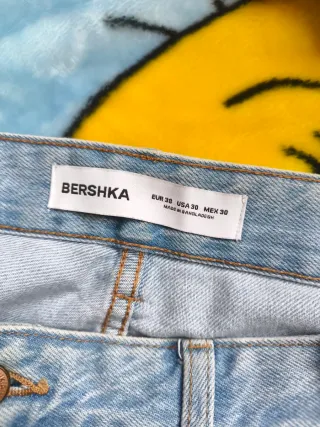 Pantalón Baggy Bershka Talla M