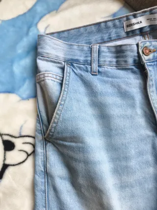 Pantalón Baggy Bershka Talla M