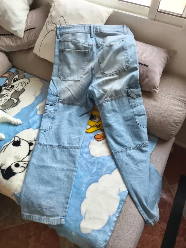 Pantalón Baggy Bershka Talla M