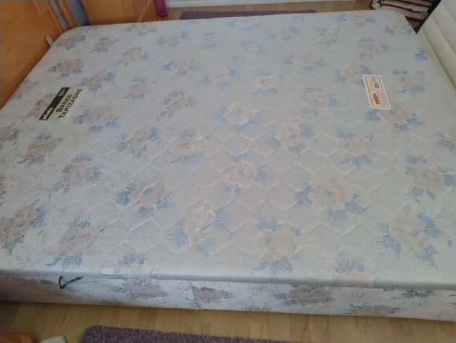 Canapé y Colchón Pikolin