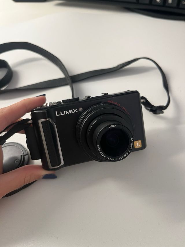 Cámara Digital Panasonic Lumix DMC-LX3 – 24mm WIDE