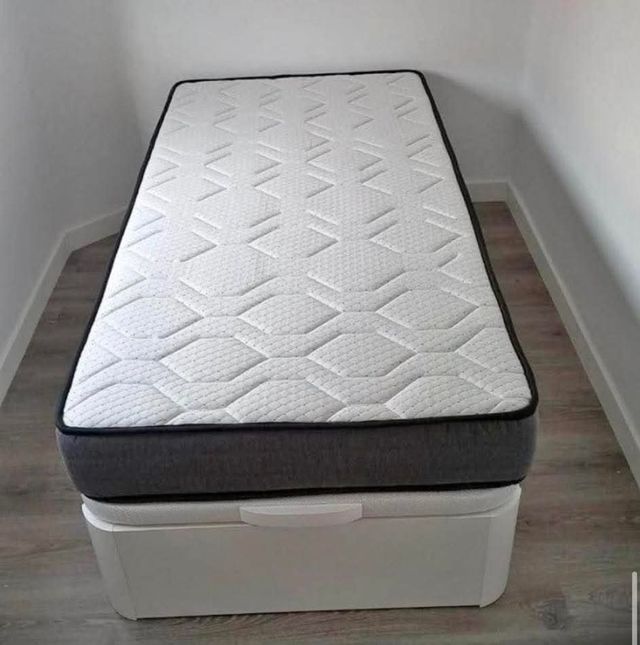Colchón matrimonial con base y cabecero