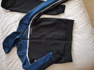 Conjunto McKenzie Sudadera y Pantalón a estrenar