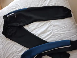 Conjunto McKenzie Sudadera y Pantalón a estrenar