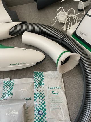 Aspiradora Kobold Vorwerk Sin Cable Completa.