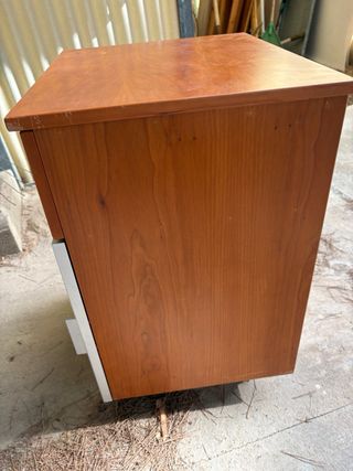 2 Mesitas auxiliares con ruedas