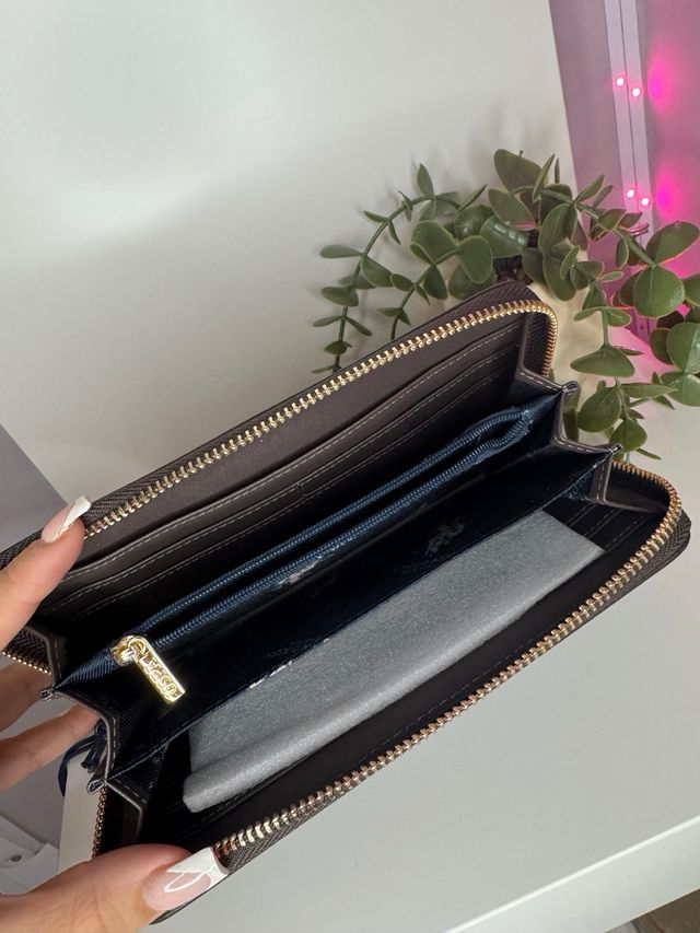 Cartera U.S. Polo Assn. Marrón y Dorada