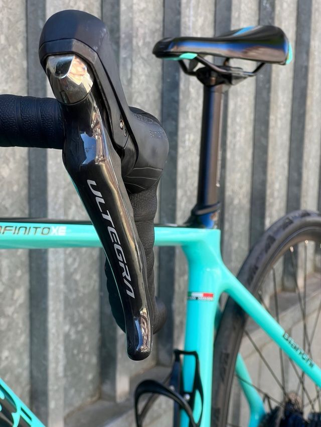 Bianchi Infinito XE Ultegra Bicicleta
de Carbono