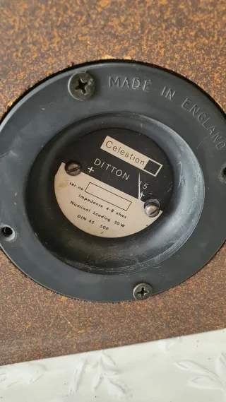 Altavoces Celestion Ditton 15