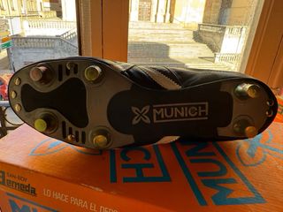 Botas de fútbol Munich universales
