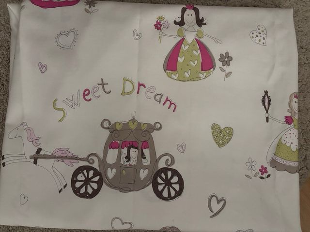 2 Cortinas Infantiles con Ojales