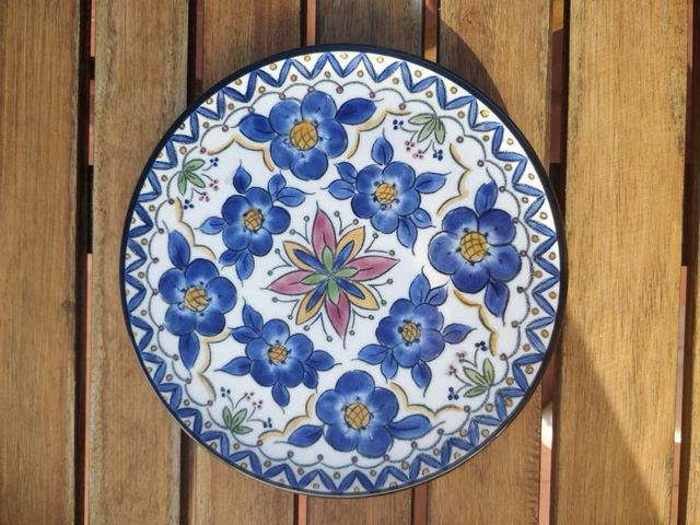 Platos decorativos con motivos florales