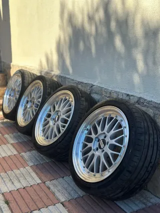 Llantas Japan Racing JR23