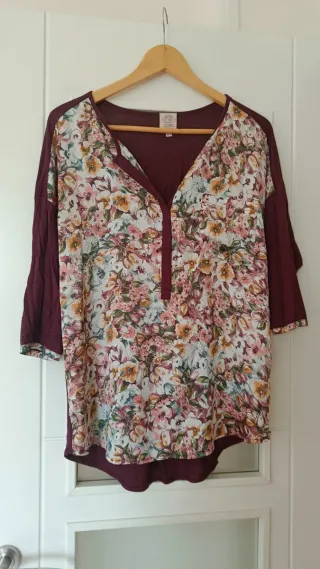 Blusa floral manga 3/4