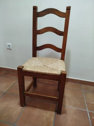 Mesa y 6 sillas madera  2 metros extensible a 2'80